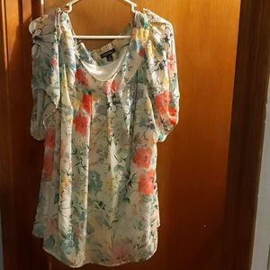 Floral Cold shoulder top